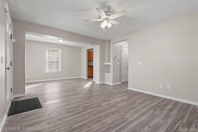 21025 Glen Lodge Road, Royal Oak Charter Township, MI 48220