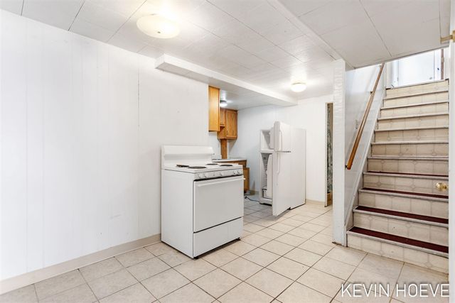 746 Riley Street, Holland, MI 49424