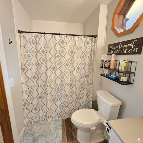 112 NE 8th Street, Abilene, KS 67410