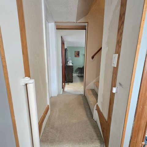 112 NE 8th Street, Abilene, KS 67410