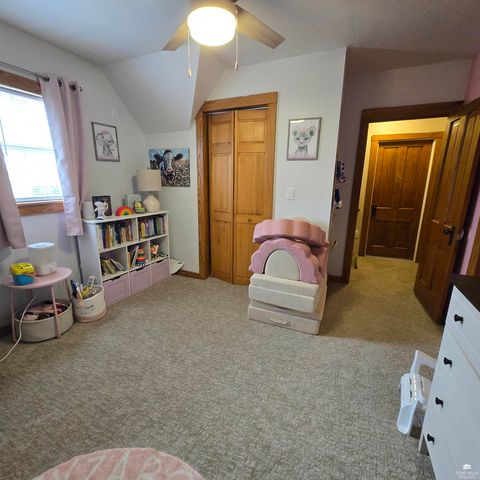 112 NE 8th Street, Abilene, KS 67410