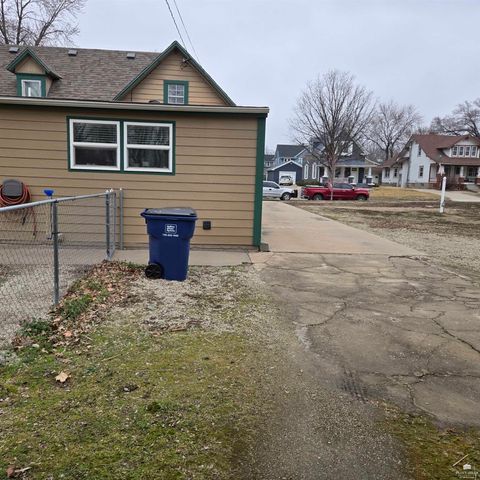 112 NE 8th Street, Abilene, KS 67410