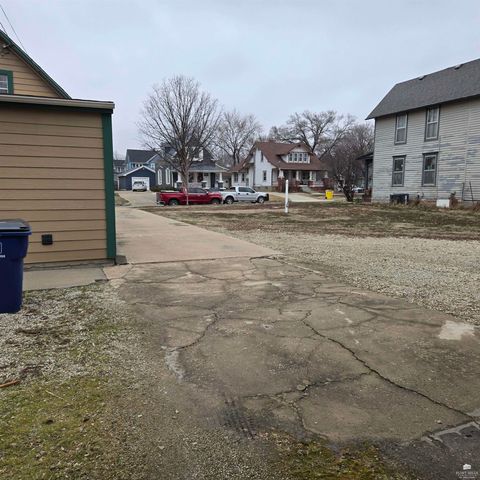 112 NE 8th Street, Abilene, KS 67410