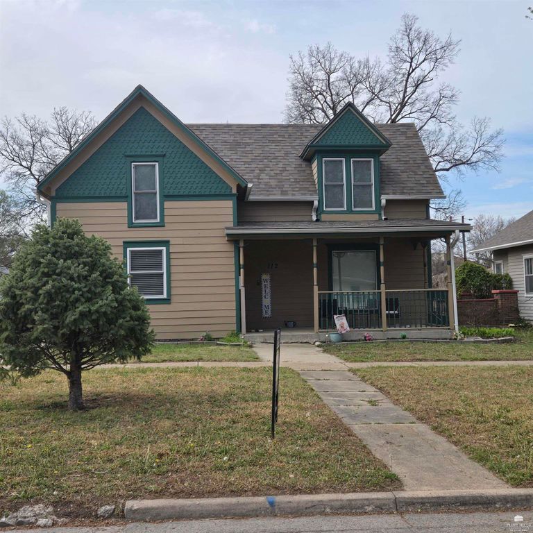 112 NE 8th Street, Abilene, KS 67410