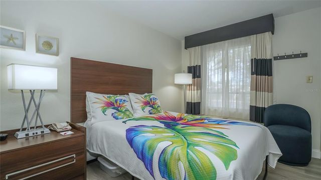 7150 N TAMIAMI TRAIL S-600, Sarasota, FL 34243