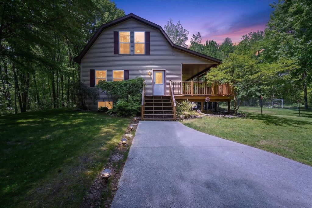 2350 Dale Road, Beaverton, MI 48612