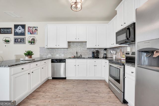 482 Louise Way, Locust Grove, GA 30248