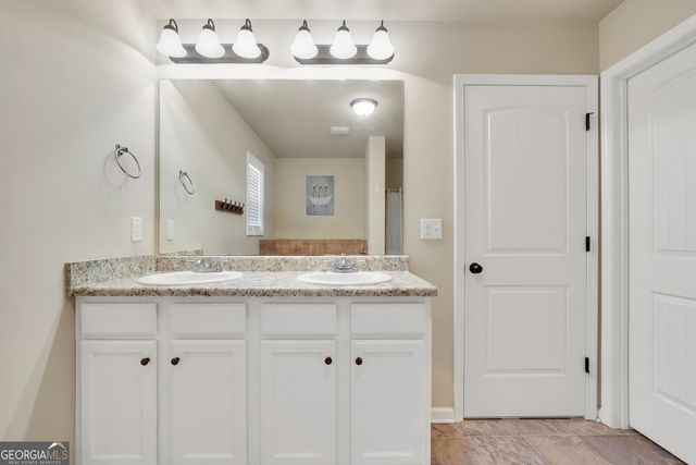 482 Louise Way, Locust Grove, GA 30248