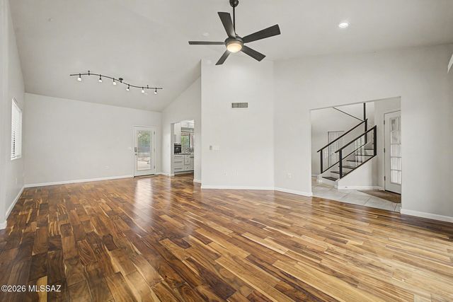 5467 E Starhaven Lane, Tucson, AZ 85739