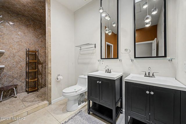 5467 E Starhaven Lane, Tucson, AZ 85739