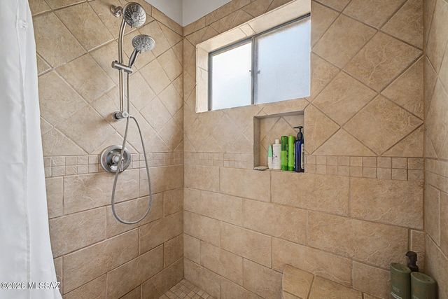 5467 E Starhaven Lane, Tucson, AZ 85739