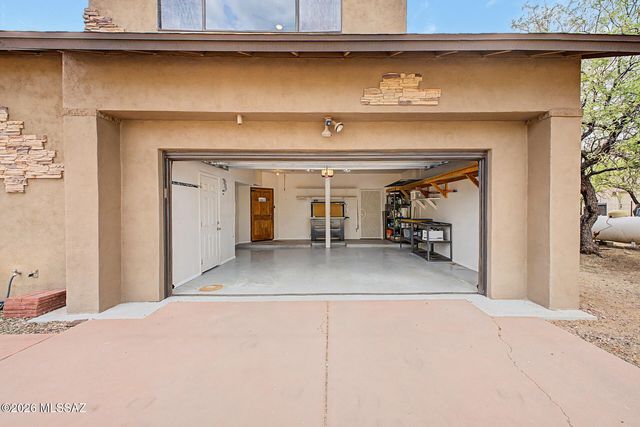5467 E Starhaven Lane, Tucson, AZ 85739