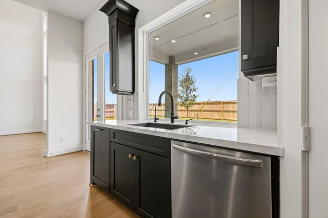 8607 Blue Grotto Lane, Manvel, TX 77583