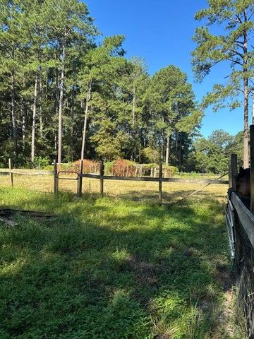 696 Bedon Road, Walterboro, SC 29488