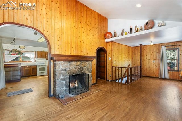9735 Mountain Road, Cascade, CO 80809