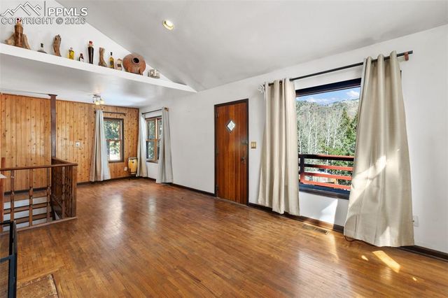 9735 Mountain Road, Cascade, CO 80809