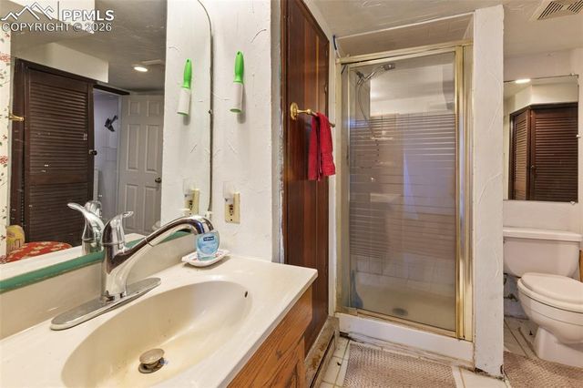 9735 Mountain Road, Cascade, CO 80809