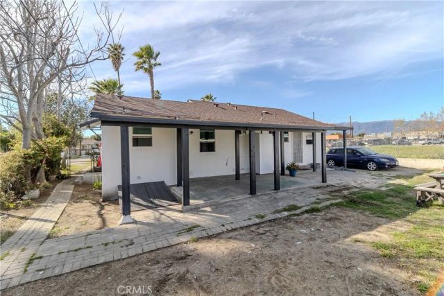 9023 Olive, Fontana, CA 92335