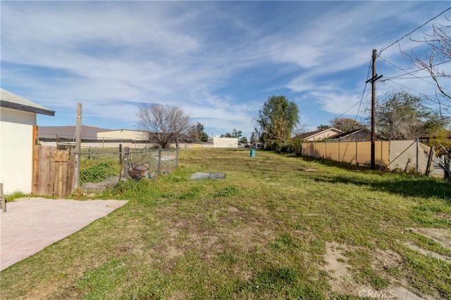 9023 Olive, Fontana, CA 92335