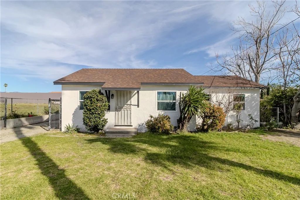 9023 Olive, Fontana, CA 92335