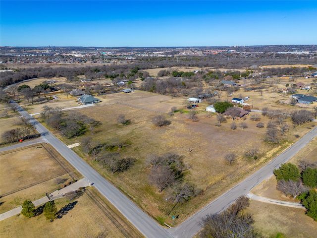 540 W County Road 714, Burleson, TX 76028