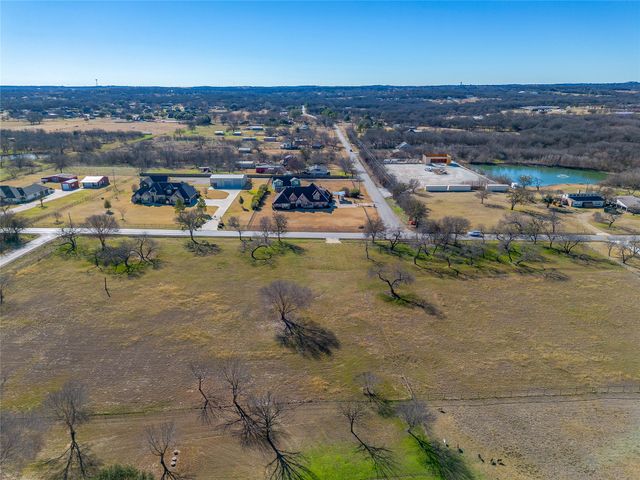 540 W County Road 714, Burleson, TX 76028