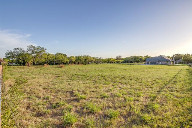 540 W County Road 714, Burleson, TX 76028