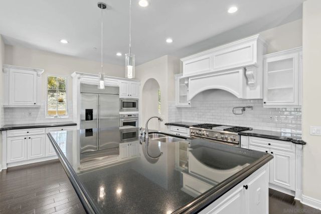 8306 The Landing Way, San Diego, CA 92127