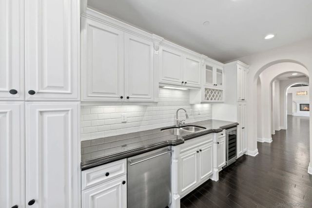 8306 The Landing Way, San Diego, CA 92127