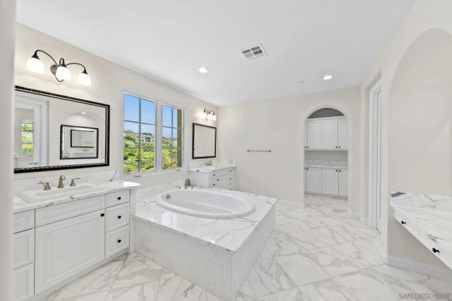 8306 The Landing Way, San Diego, CA 92127