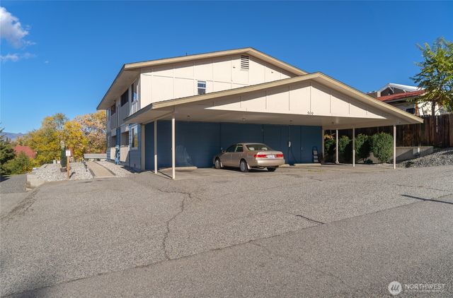 509 2nd Street NE, East Wenatchee, WA 98802