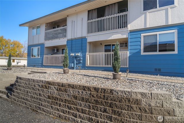 509 2nd Street NE, East Wenatchee, WA 98802