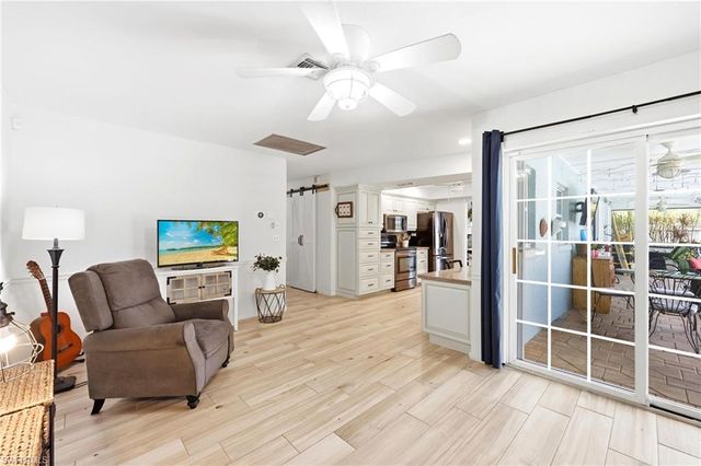 720 Meyer DR, Naples, FL 34120