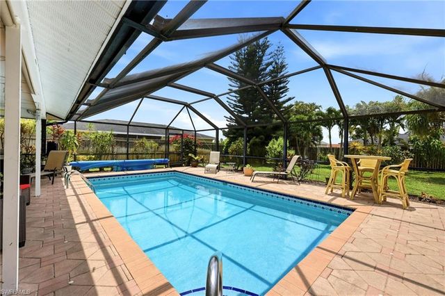 720 Meyer DR, Naples, FL 34120