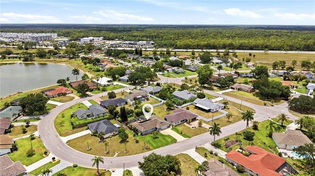 720 Meyer DR, Naples, FL 34120