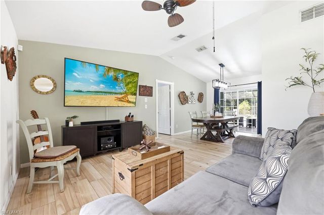720 Meyer DR, Naples, FL 34120