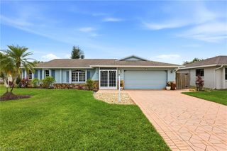 720 Meyer DR, Naples, FL 34120