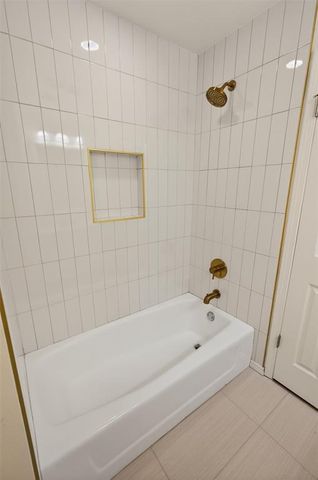 15 Coventry Court, Edmond, OK 73012