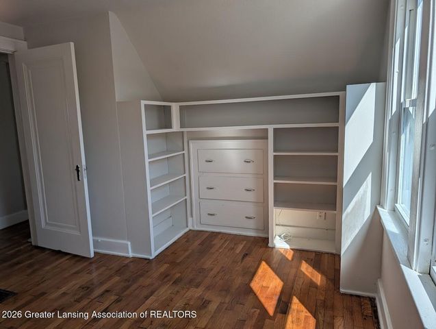 916 Cleo Street, Lansing, MI 48915