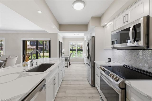 6080 Pelican Bay BLVD 104A, Naples, FL 34108