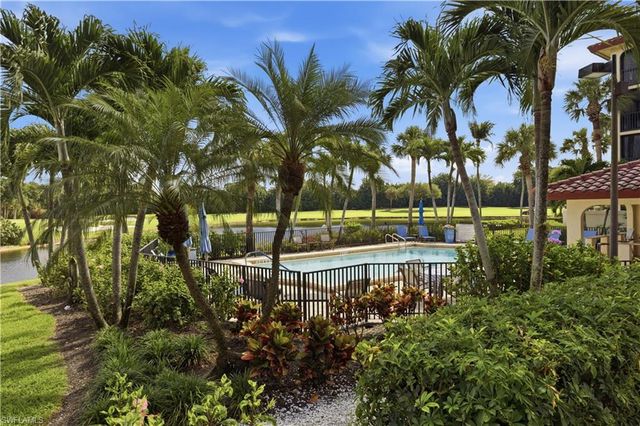 6080 Pelican Bay BLVD 104A, Naples, FL 34108