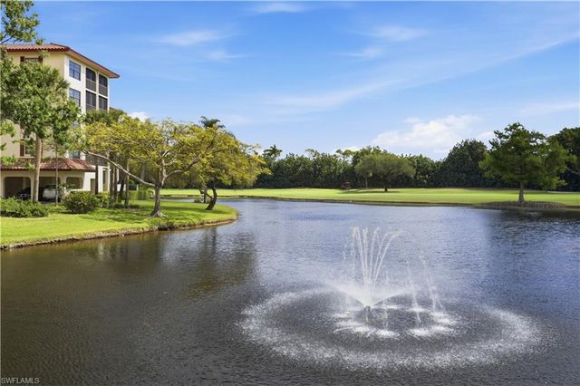 6080 Pelican Bay BLVD 104A, Naples, FL 34108