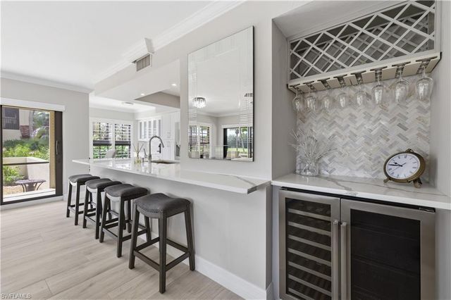 6080 Pelican Bay BLVD 104A, Naples, FL 34108