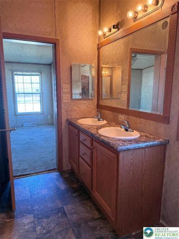 1190 Grange Road A1, Allentown City, PA 18106