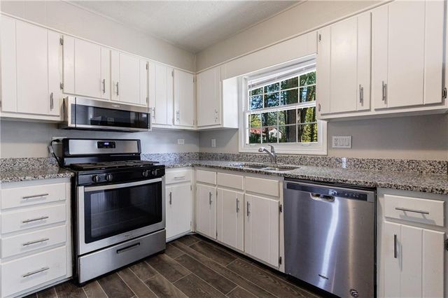 5755 Bearing Way, Atlanta, GA 30349