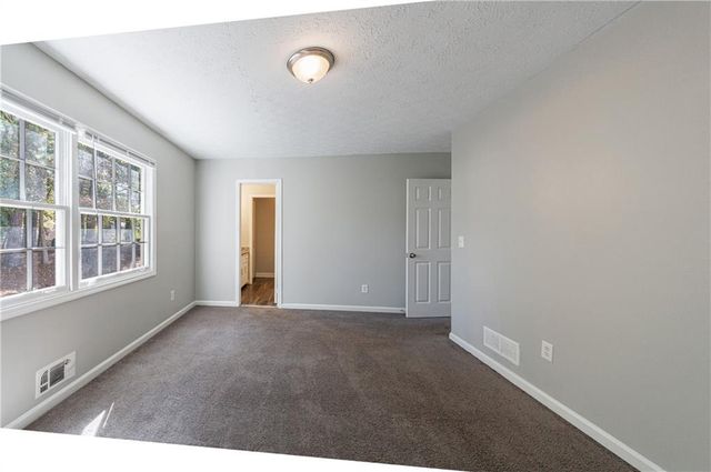 5755 Bearing Way, Atlanta, GA 30349