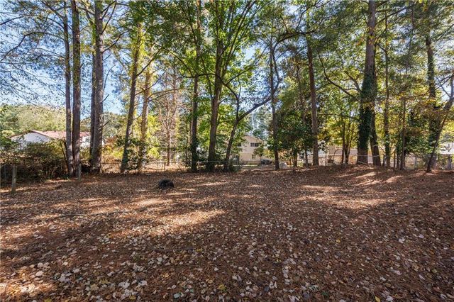 5755 Bearing Way, Atlanta, GA 30349