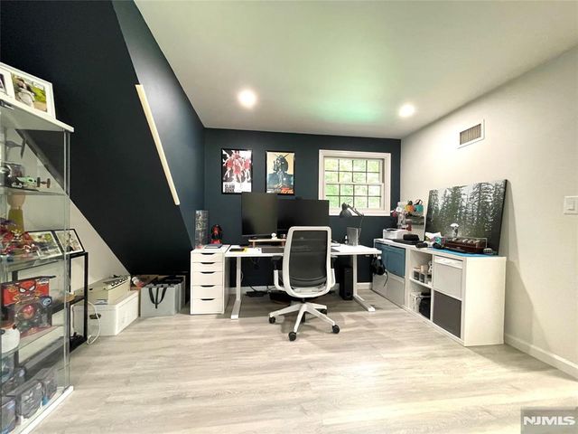 149 W Clinton Avenue, Tenafly, NJ 07670