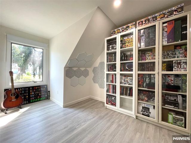 149 W Clinton Avenue, Tenafly, NJ 07670