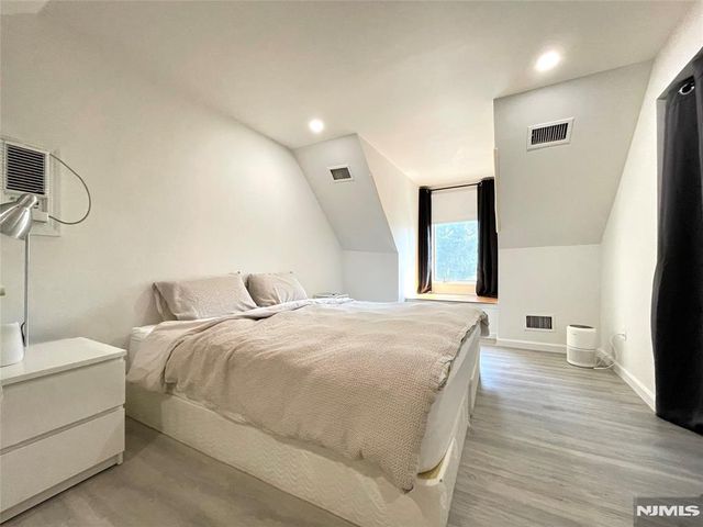 149 W Clinton Avenue, Tenafly, NJ 07670